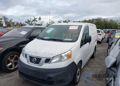 2015 Nissan Nv200 S/Sv z USA, uszkodzony, nr VIN 3N6CM0KN7FK728200